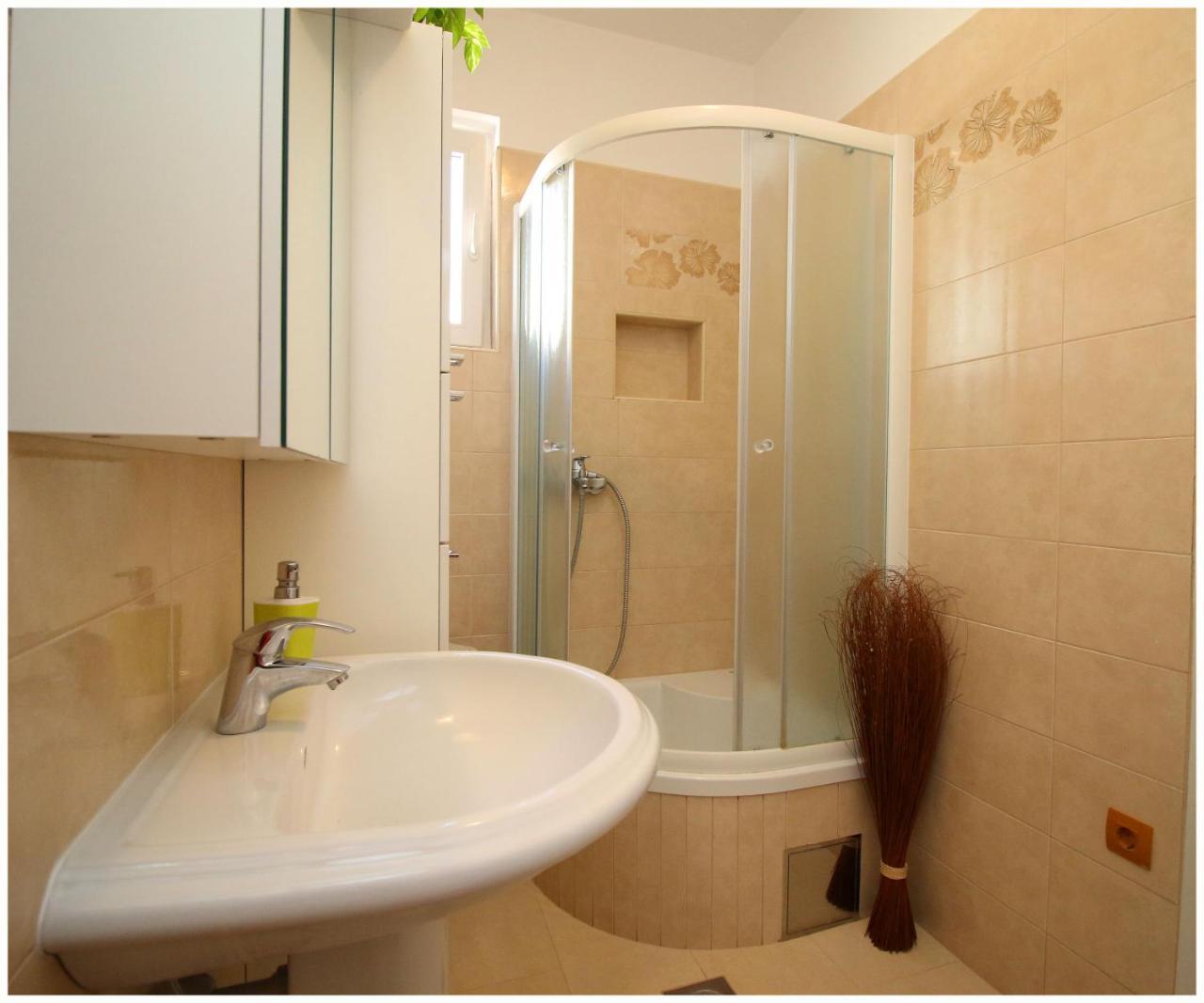 Apartment Slavko Primošten Екстериор снимка